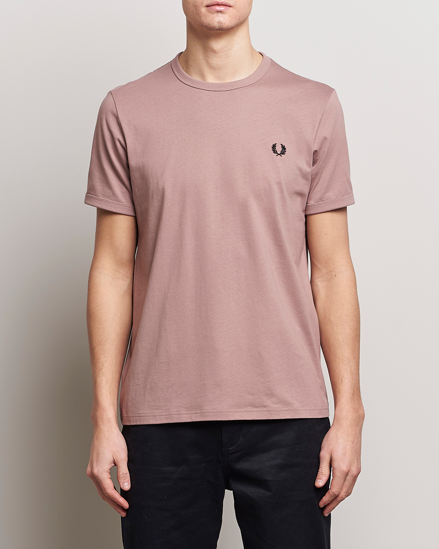 Herren | Best of British | Fred Perry | Ringer T-Shirt Dusty Pink
