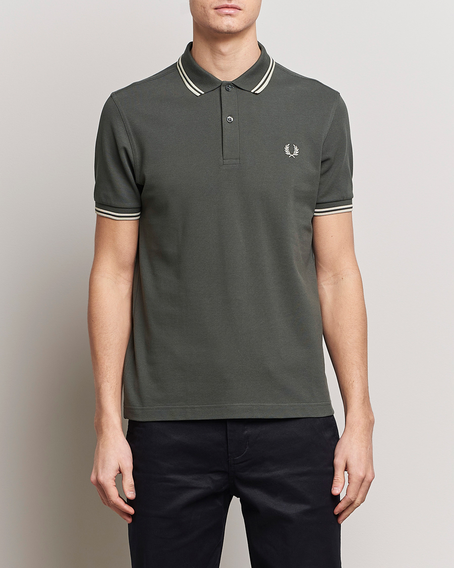 Herren | Poloshirt | Fred Perry | Twin Tipped Polo Shirt Field Green