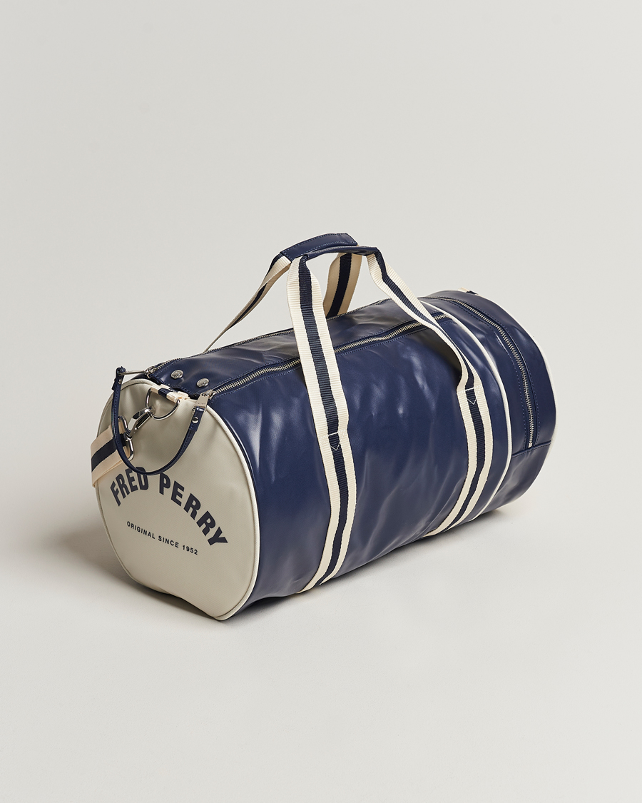 Herren | Fred Perry Classic Barrel Bag Navy/Ecru | Fred Perry | Classic Barrel Bag Navy/Ecru