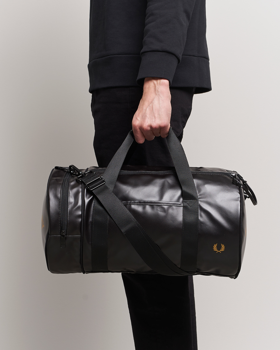 Herren | Fred Perry | Fred Perry | Tonal Classic Barrel Bag Black/Gold