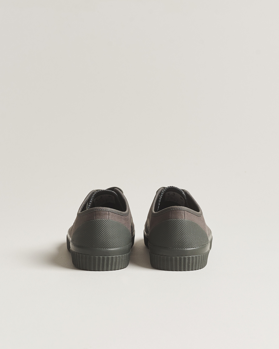 Herren | Fred Perry Hughes Canvas Sneaker Field Green | Fred Perry | Hughes Canvas Sneaker Field Green