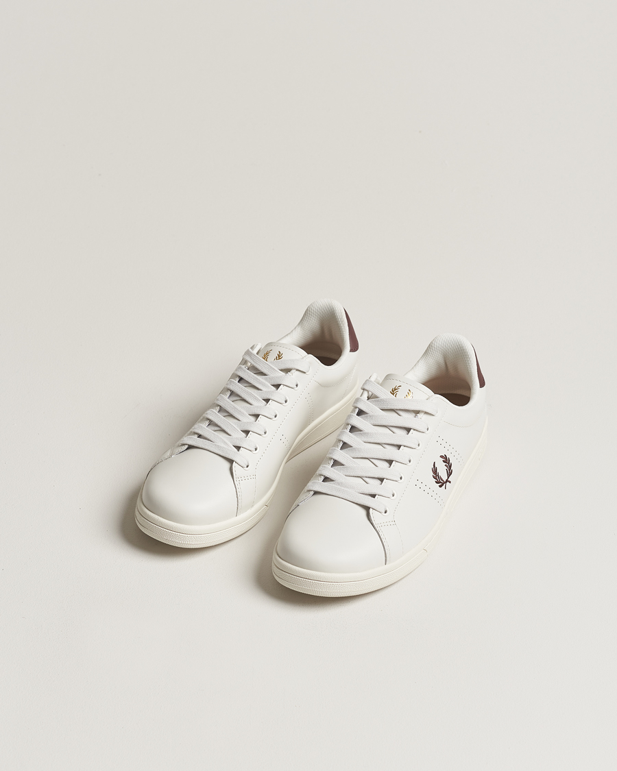 Herren | Fred Perry B721 Leather Sneaker Porcelain/Brick Red | Fred Perry | B721 Leather Sneaker Porcelain/Brick Red