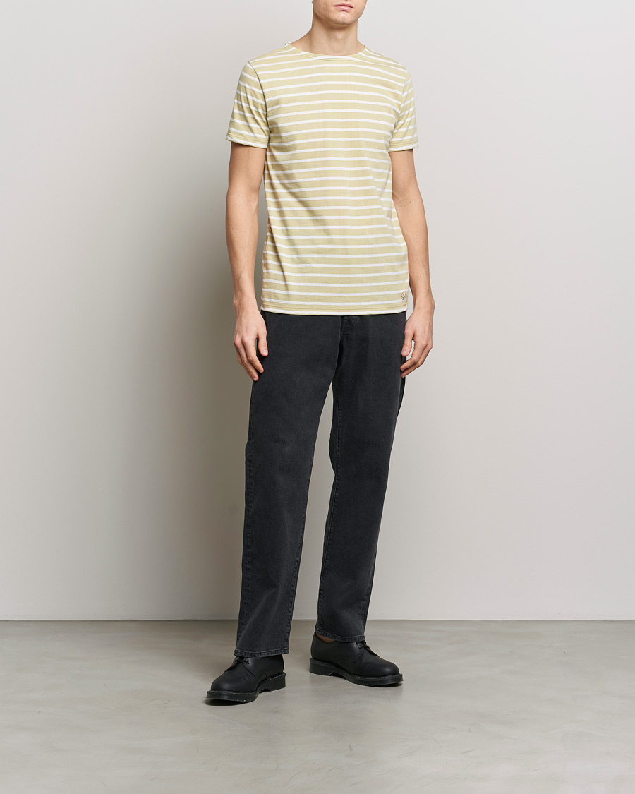 Herren | T-Shirts | Armor-lux | Hoëdic Boatneck Héritage Stripe T-shirt Pale Olive/Milk