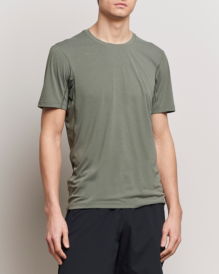Men | T-Shirts | Houdini | Pace Air Featherlight T-Shirt Geyser Grey