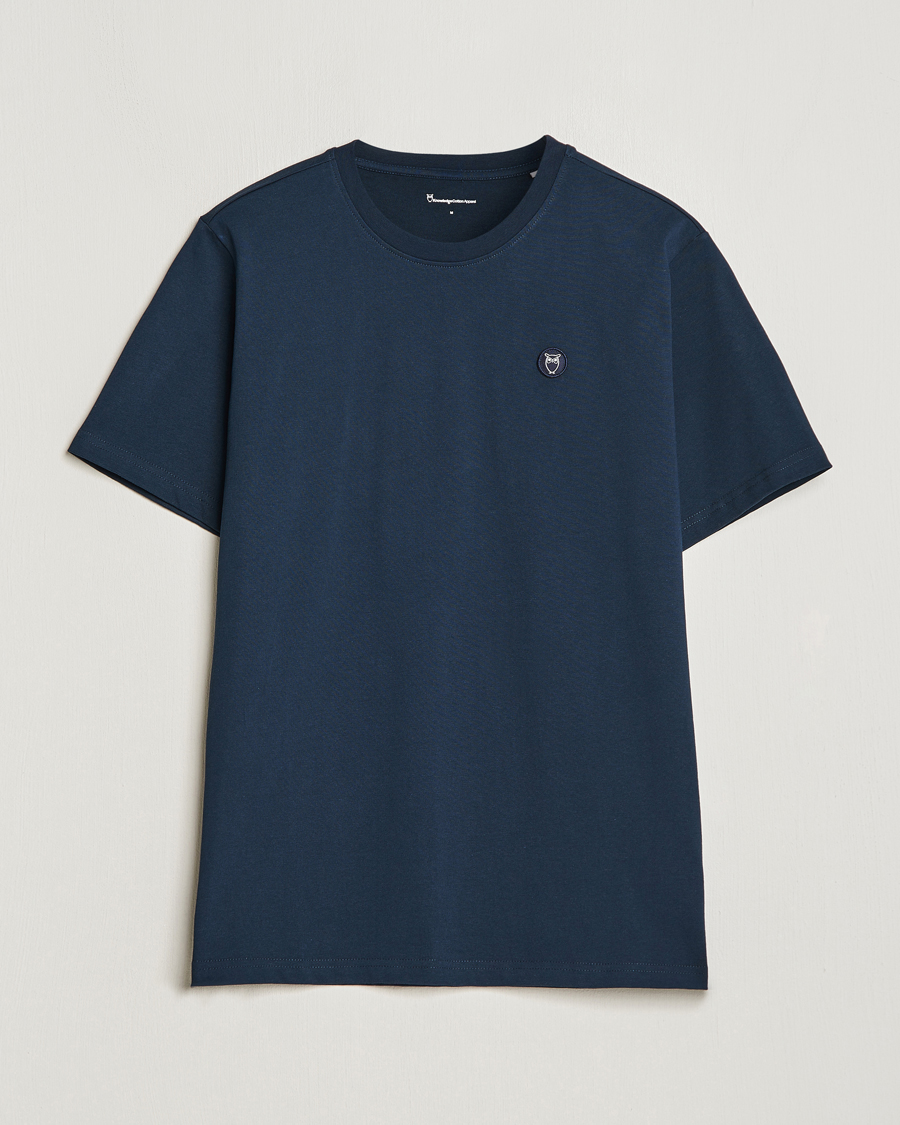 Herren | T-Shirts | KnowledgeCotton Apparel | Loke Badge T-Shirt Total Eclipse