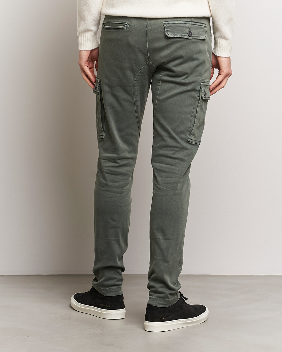 Replay Anbass Hyperflex X-Lite Cargo Pants Dark Green bei Care of Carl