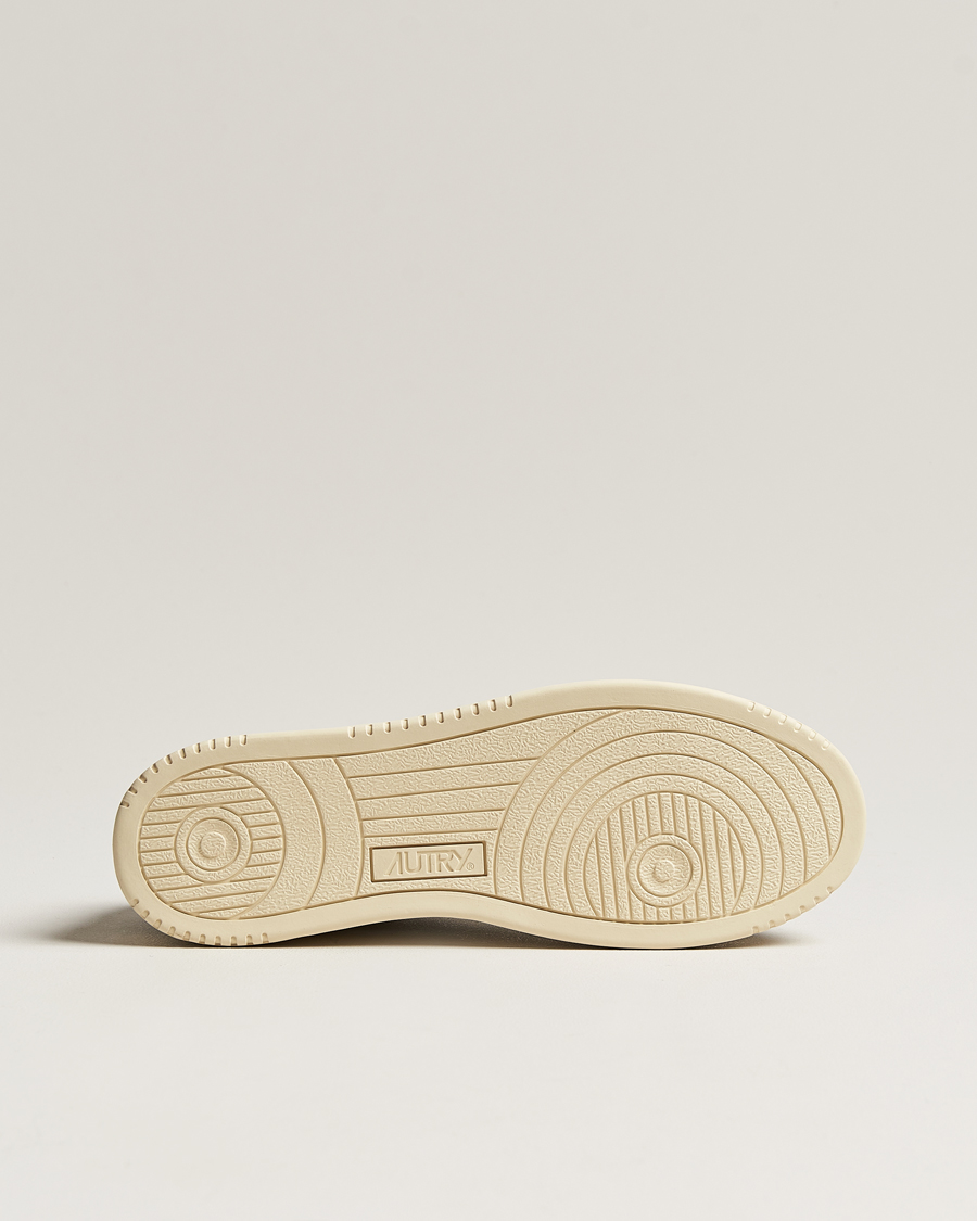 Herren | Autry Medalist Low Goat/Suede Sneaker White/Navy | Autry | Medalist Low Goat/Suede Sneaker White/Navy