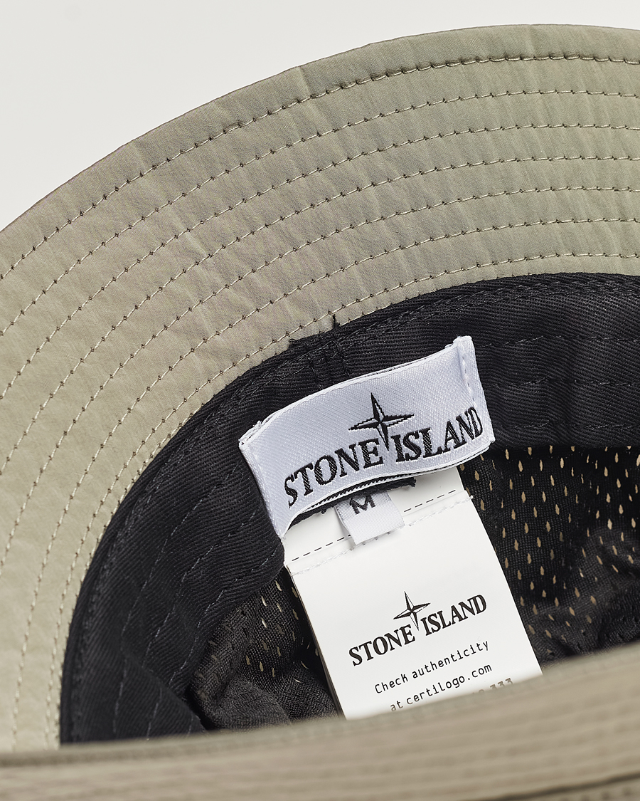 Herren | Stone Island Logo Bucket Hat Natural Beige | Stone Island | Logo Bucket Hat Natural Beige