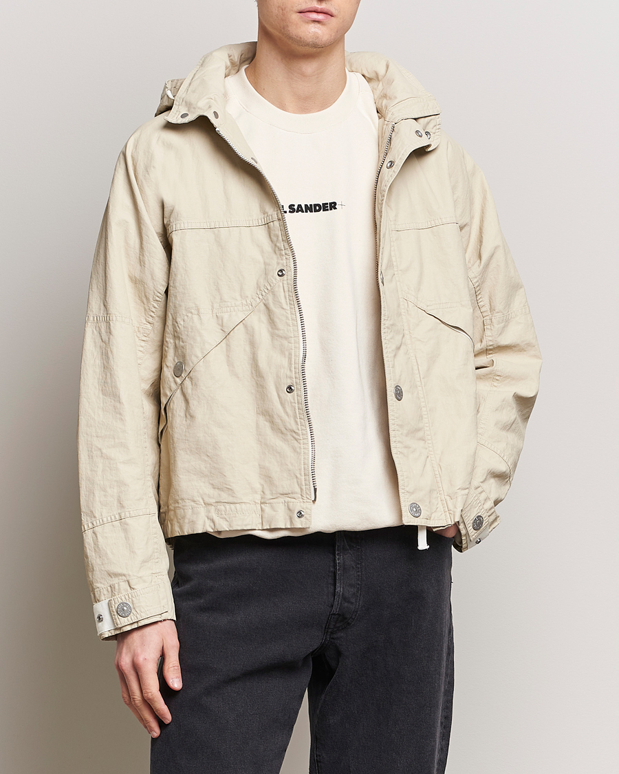 Herren |  | Stone Island | Marina Pleated Linen Hood Jacket Natural Beige