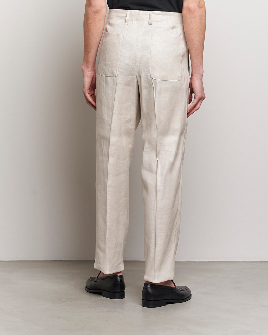Herren | Hosen | Lardini | Atos Pleated Linen Trousers Beige