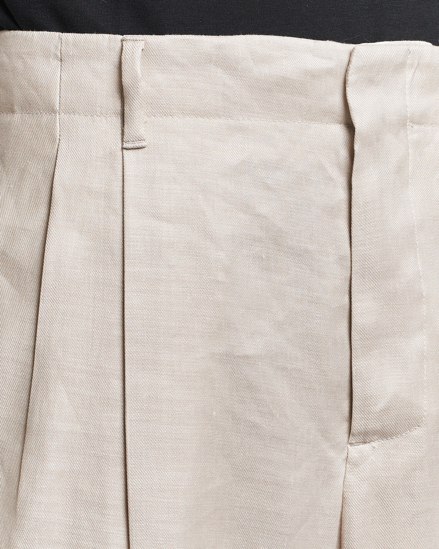 Herren | Hosen | Lardini | Atos Pleated Linen Trousers Beige
