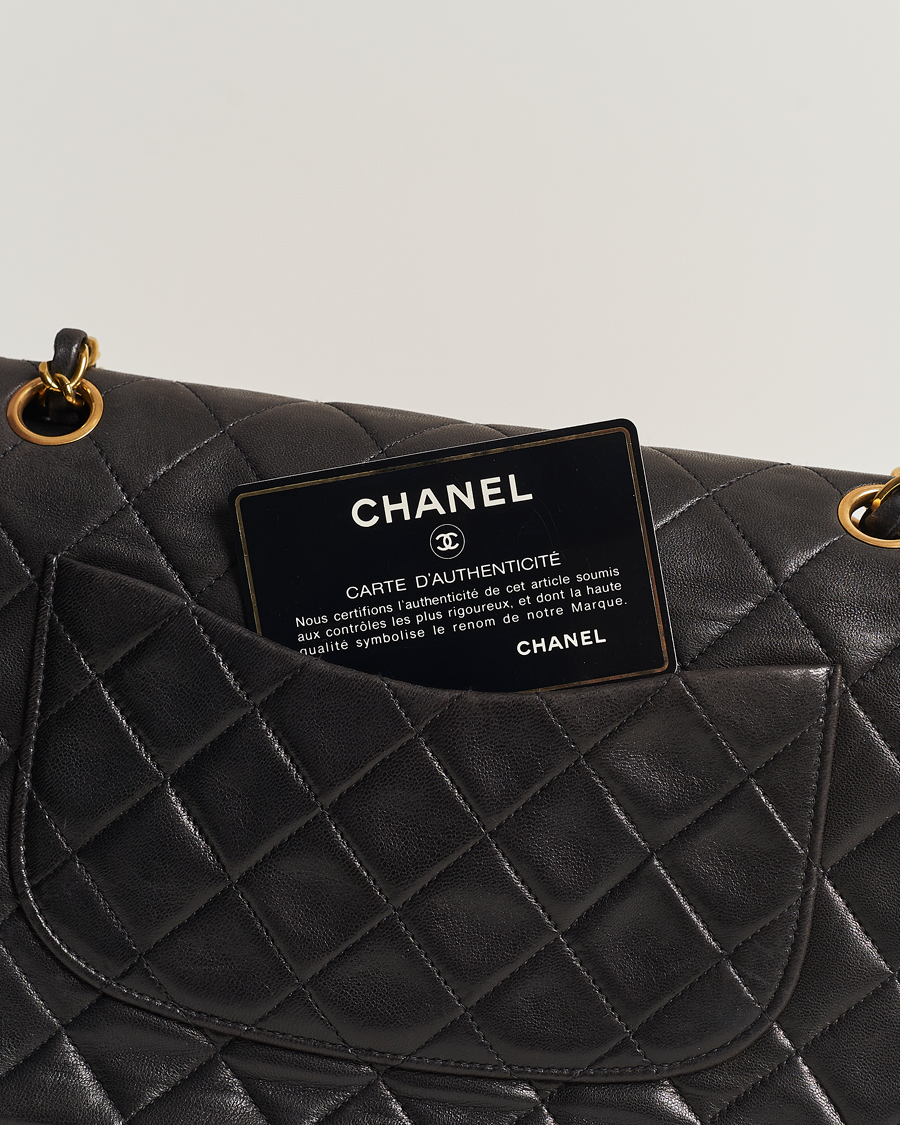 Herren | Chanel Pre-Owned Classic Medium Flap Bag Calf Leather Black | Chanel Pre-Owned | Classic Medium Flap Bag Calf Leather Black