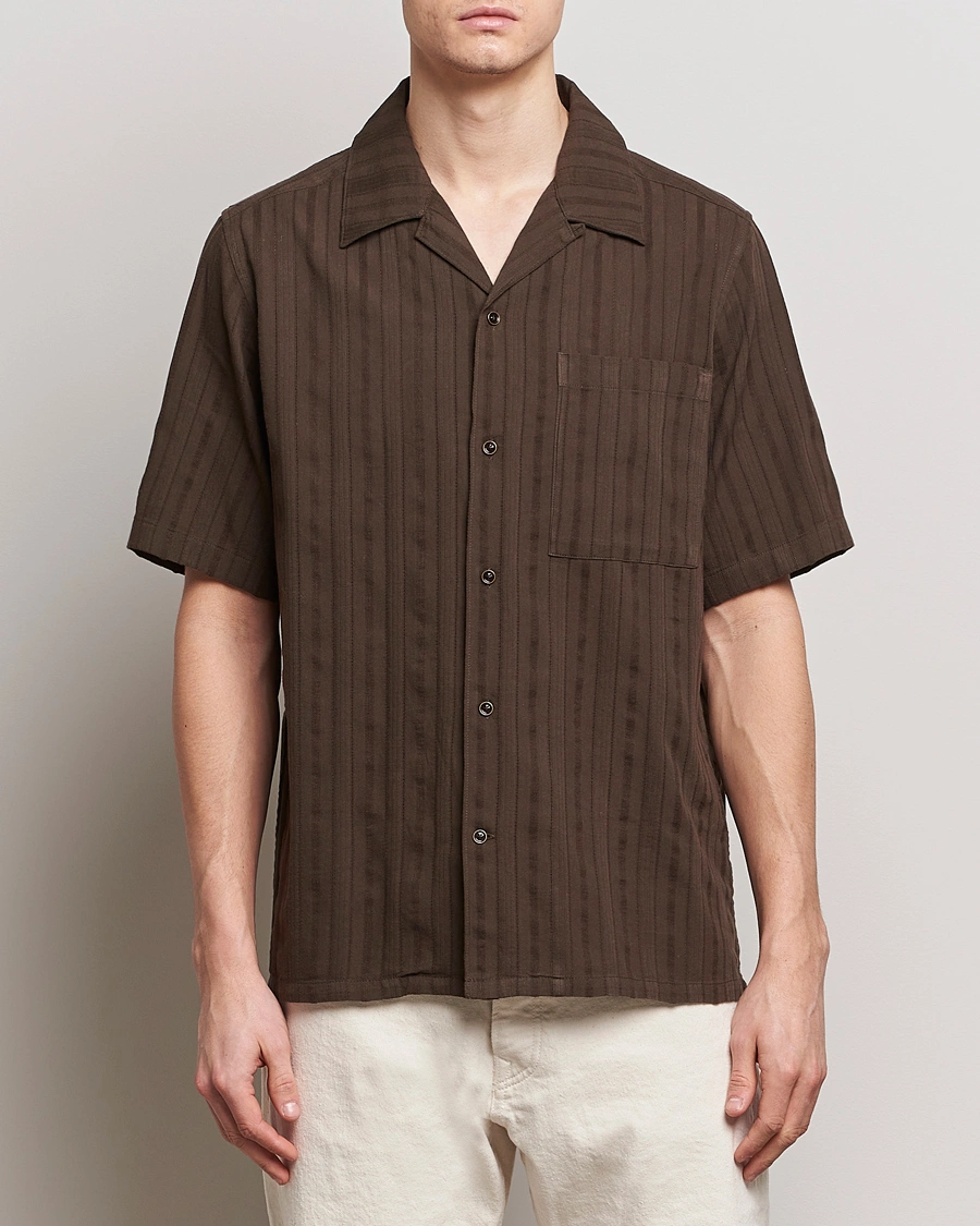 Herren | Hemden | NN07 | Julio Structured Short Sleeve Shirt Demitasse Brown