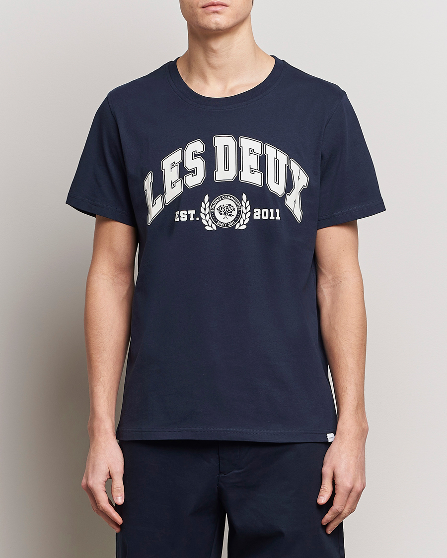 Herr |  | LES DEUX | University T-Shirt Dark Navy