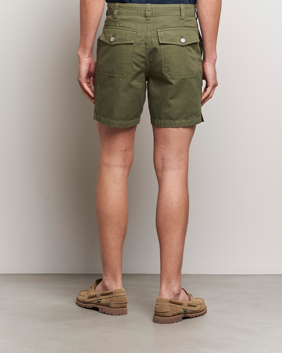 Herren | Shorts | Drake's | Herringbone Fatigue Cotton Shorts Olive