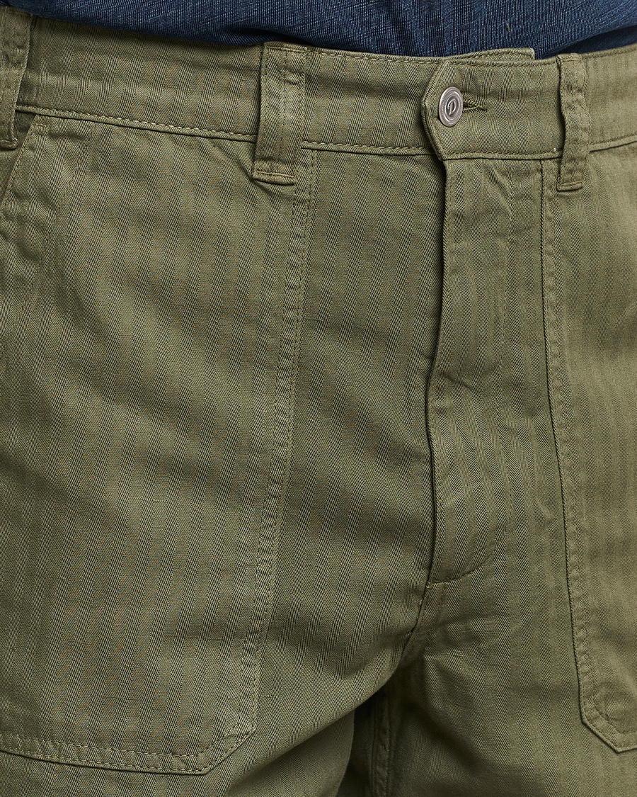 Herren | Shorts | Drake's | Herringbone Fatigue Cotton Shorts Olive