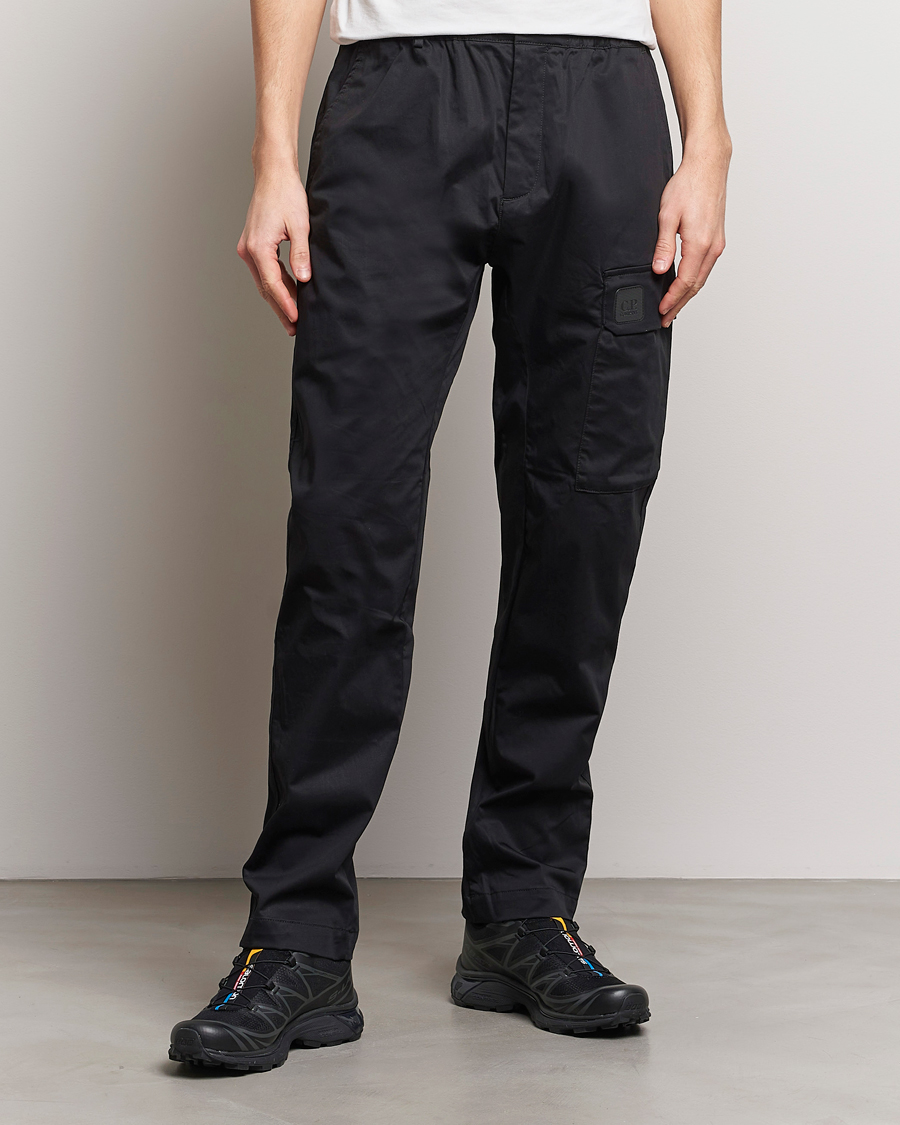 Herren |  | C.P. Company | Metropolis Gabardine Stretch Satin Cargo Trousers Black