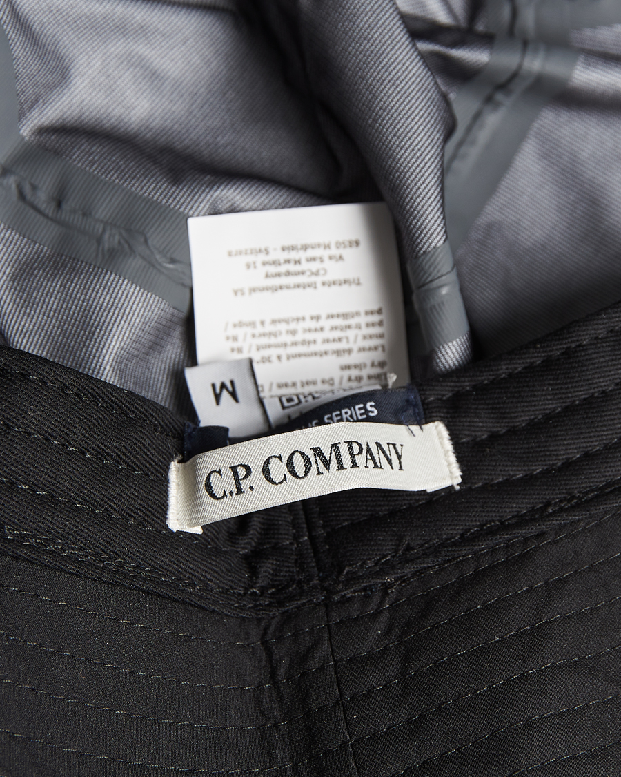 Herren | C.P. Company Metropolis Gore-Tex Bucket Hat Black | C.P. Company | Metropolis Gore-Tex Bucket Hat Black