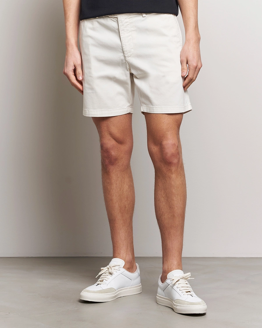 Herr | Chinosshorts | Tiger of Sweden | Caid Cotton Chino Shorts Summer Snow