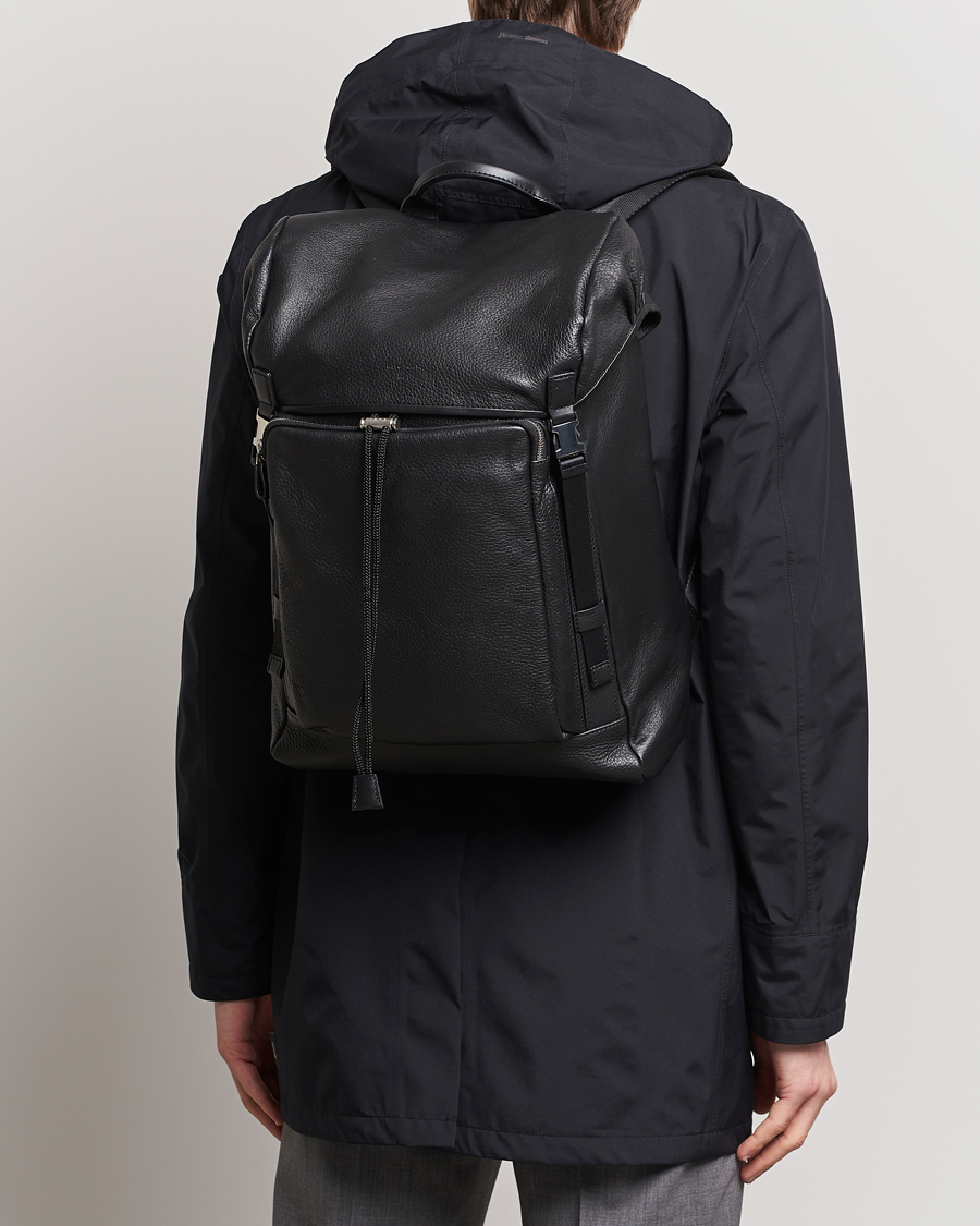 Herren | Business & Beyond | Tiger of Sweden | Baha Grained Leather Backpack Black