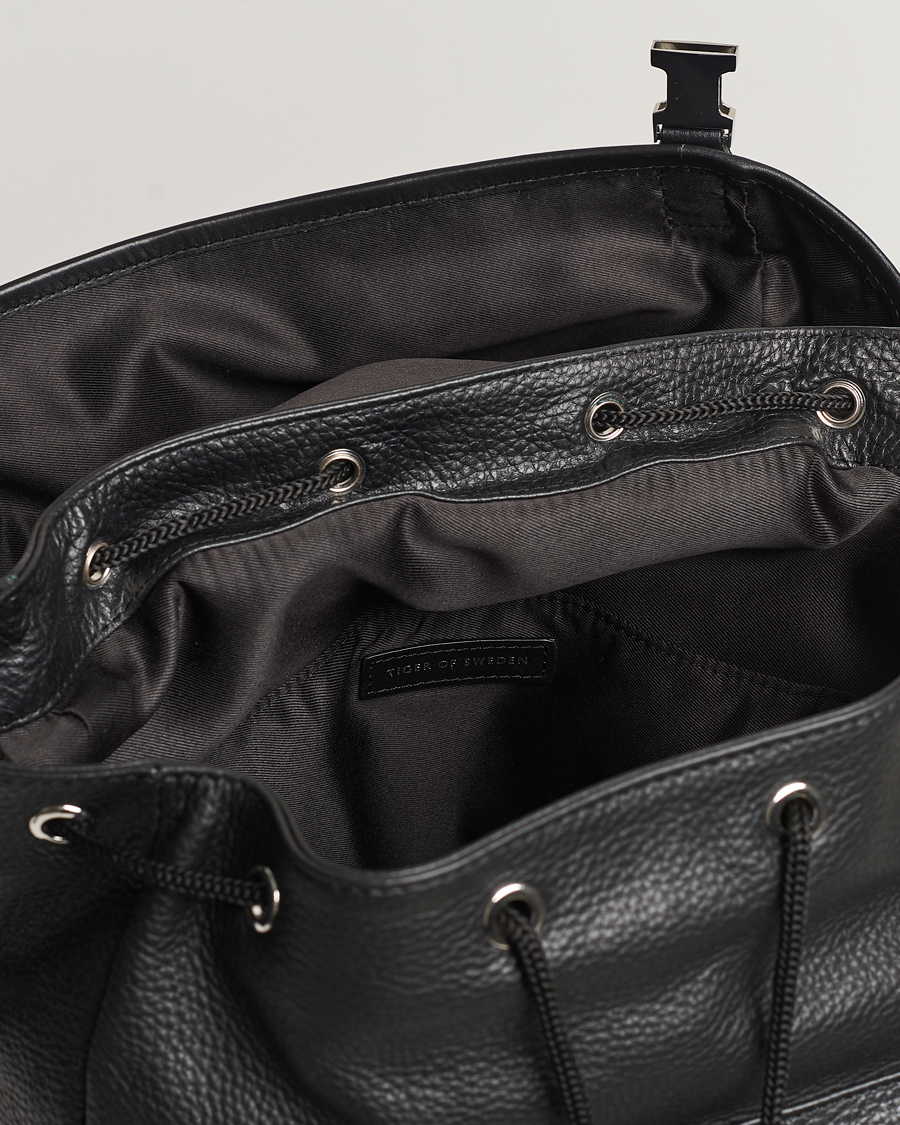 Herren | Tiger of Sweden Baha Grained Leather Backpack Black | Tiger of Sweden | Baha Grained Leather Backpack Black