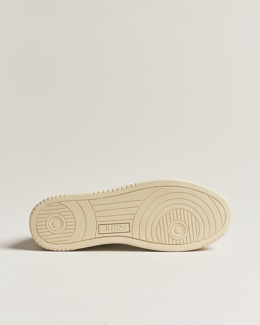 Herren | Sneaker | Autry | Medalist Low Super Soft Goat Leather Sneaker White/Black