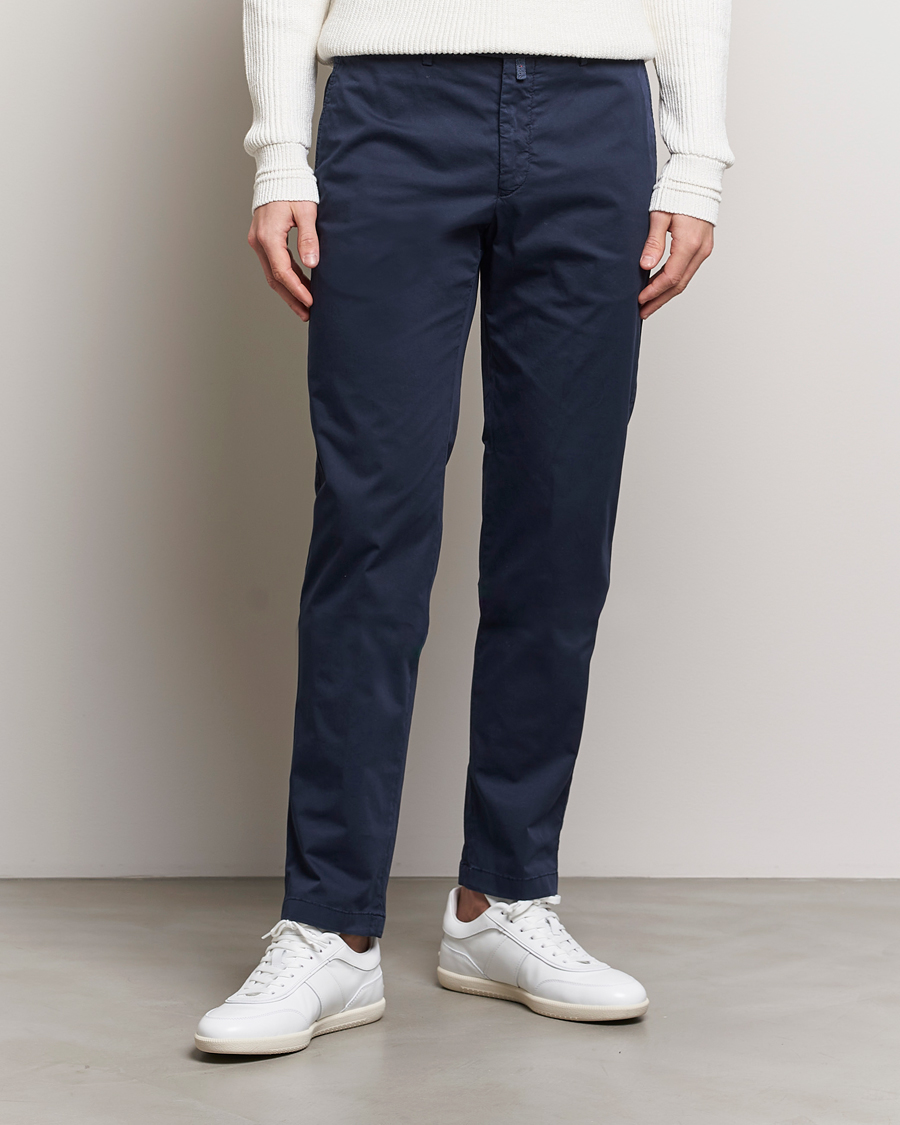 Herren | Quiet Luxury | Kiton | Slim Fit Cotton Chinos Navy