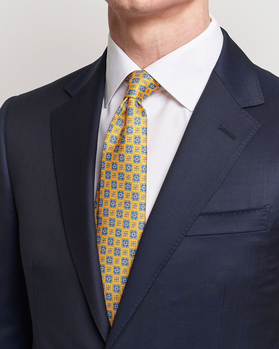 Herren | Italian Department | Kiton | Printed Medallion Silk Tie Yellow