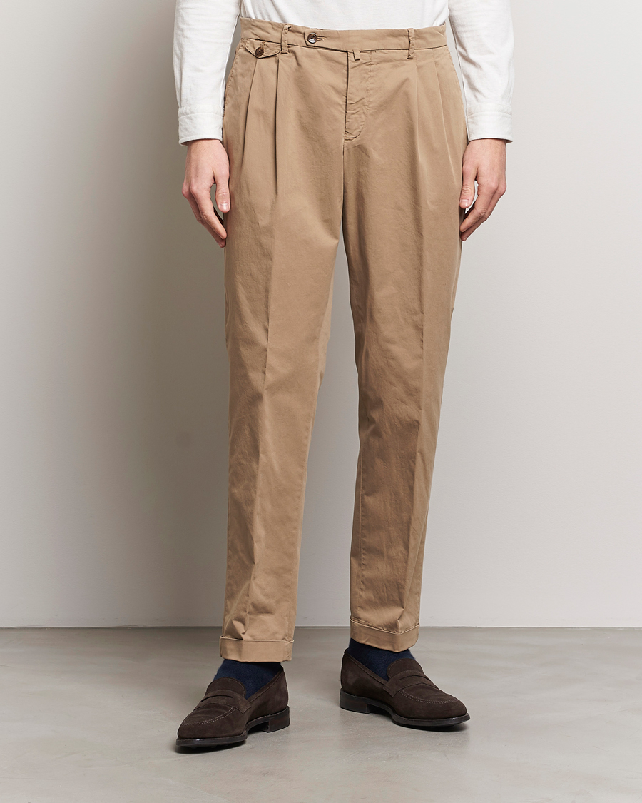 Herren | Italian Department | Briglia 1949 | Easy Fit Pleated Cotton Stretch Chino Taupe