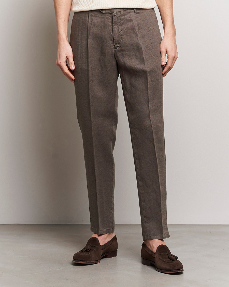 Herren | The Linen Lifestyle | Briglia 1949 | Pleated Linen Trousers Brown