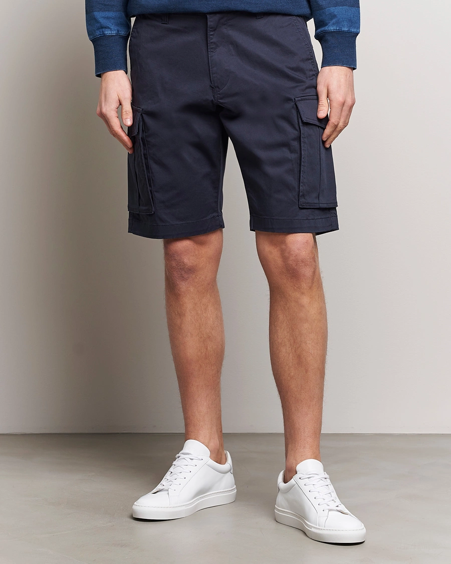 Men | Cargo Shorts | GANT | Relaxed Twill Cargo Shorts Marine