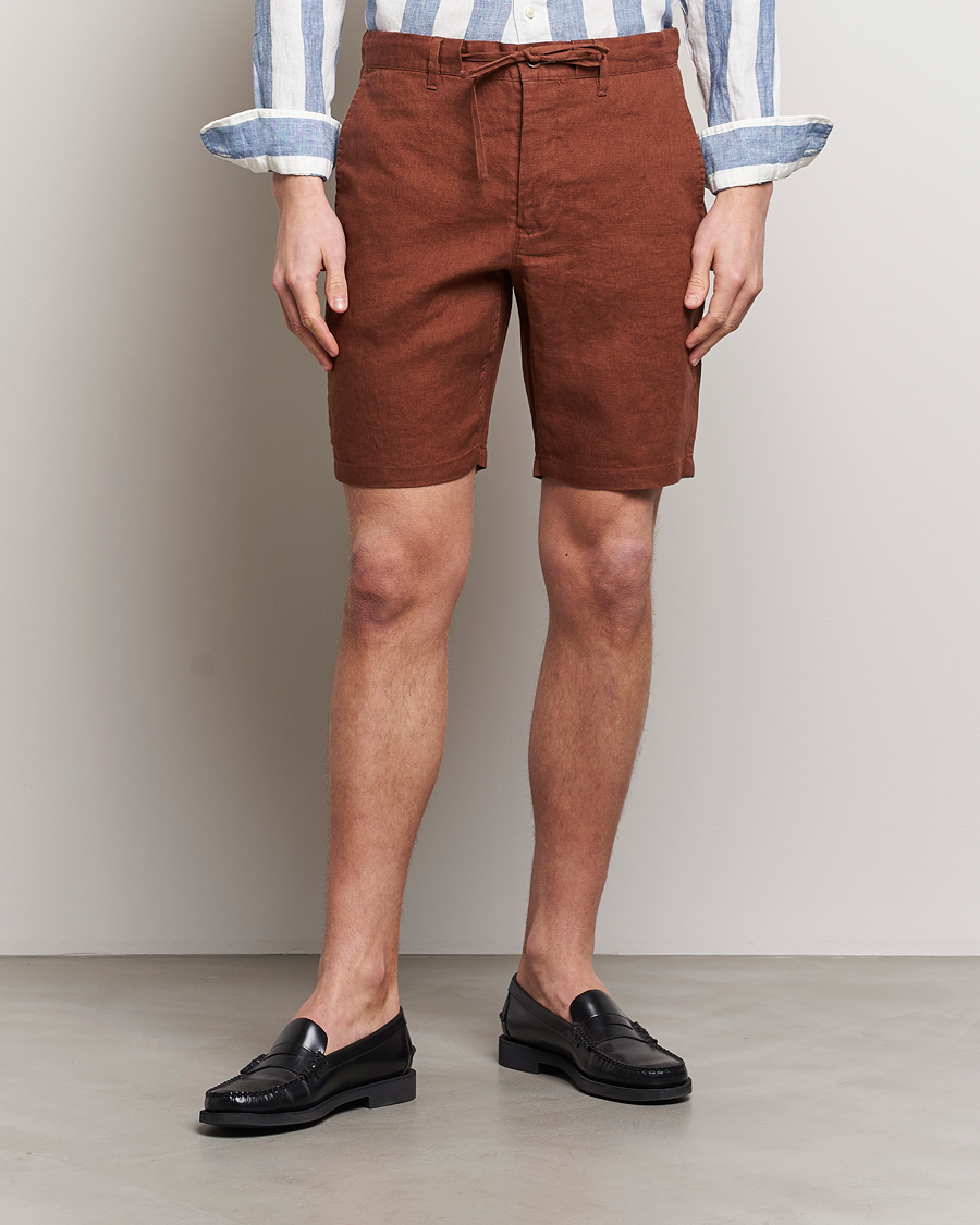 Herren | The Linen Lifestyle | GANT | Relaxed Linen Drawstring Shorts Cognac Brown