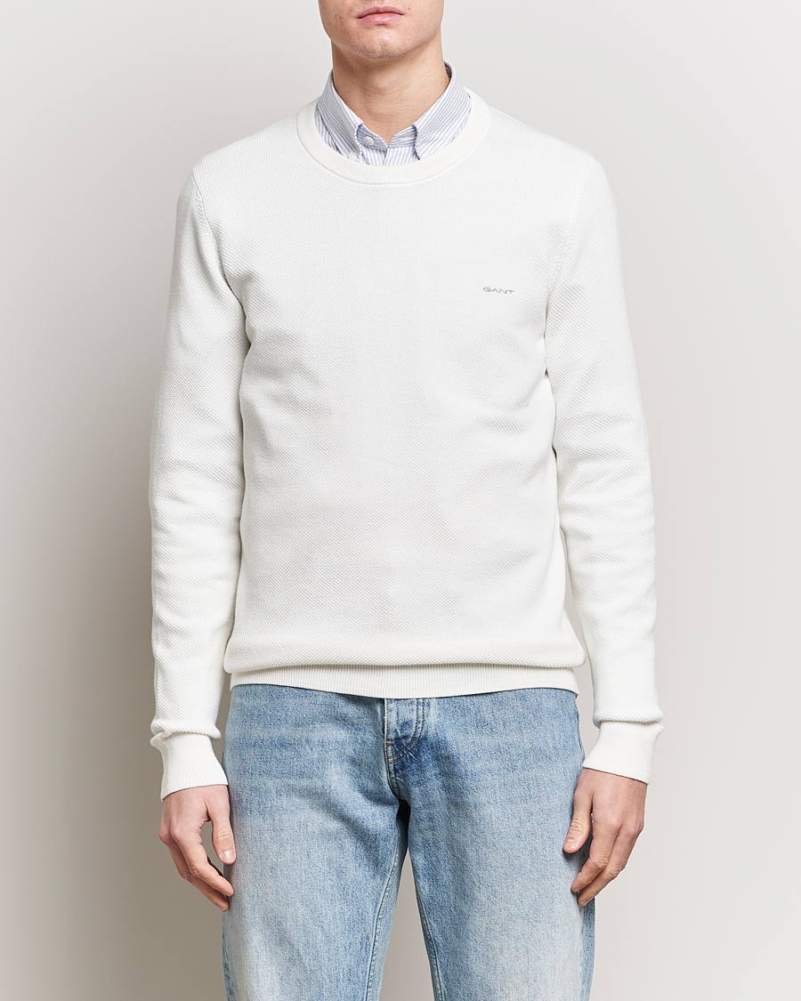 Men | Knitted Jumpers | GANT | Cotton Pique Crew Neck Sweater Eggshell