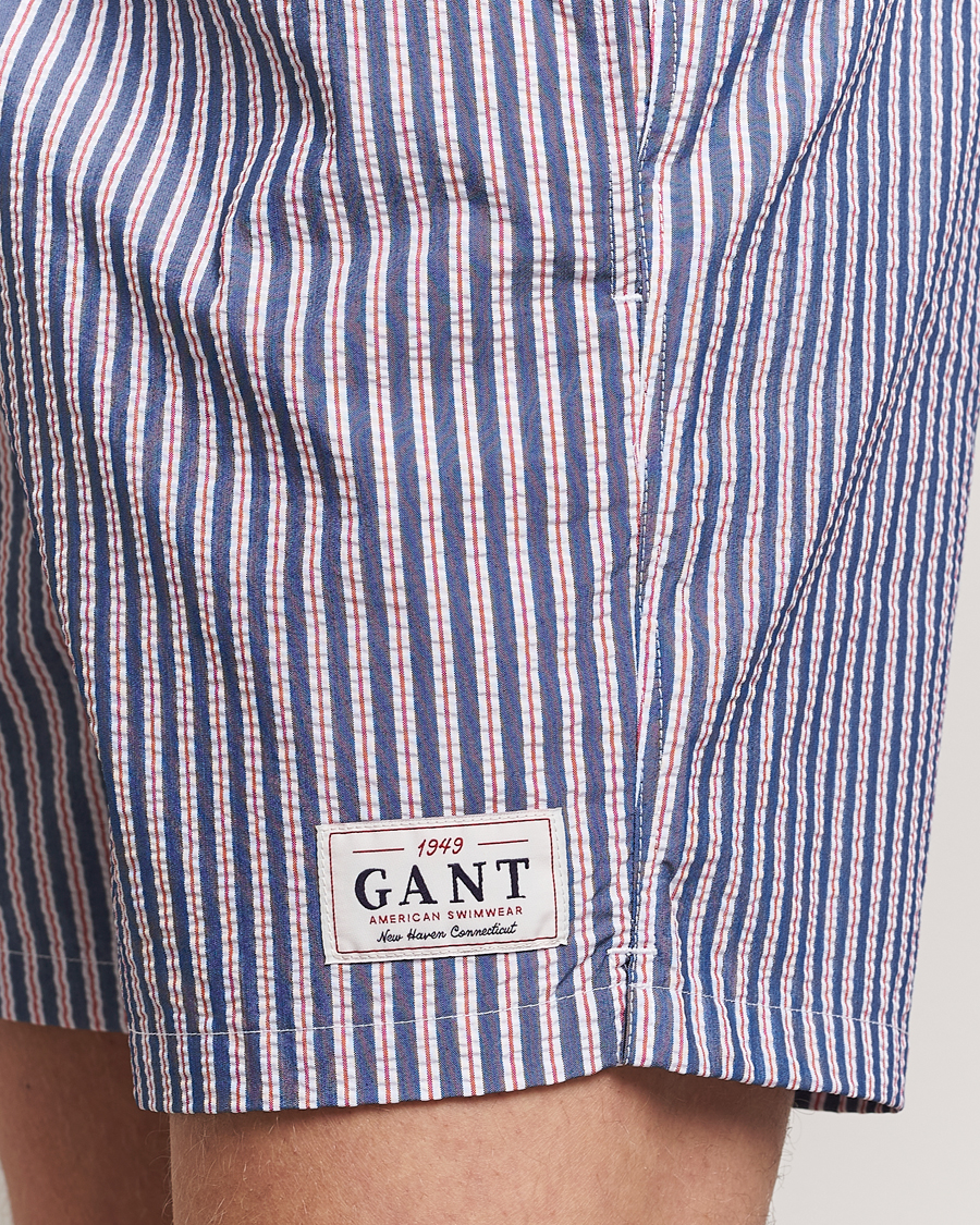 Herren | Badehosen | Gant | Striped Seersucker Swimshorts Deep Blue