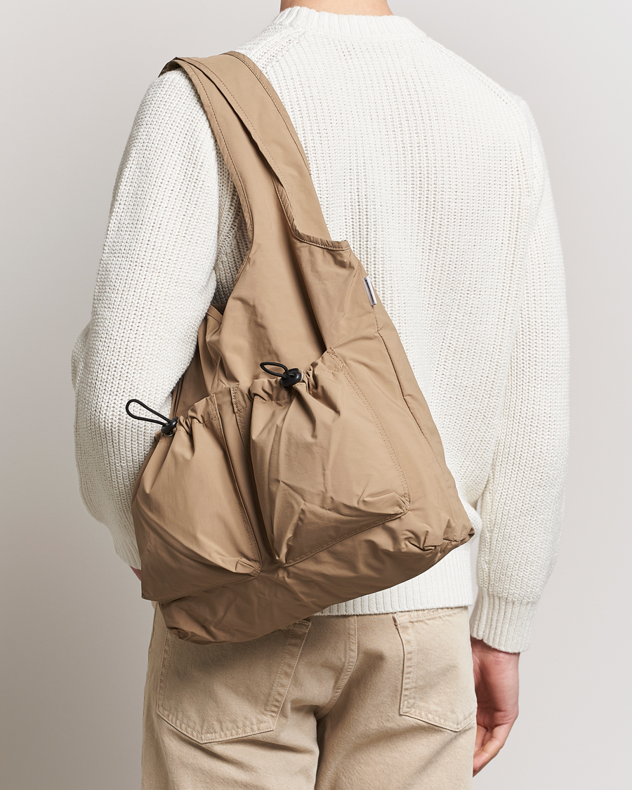 Herren | Tragetaschen | mazi untitled | Nylon Bore Bag Beige