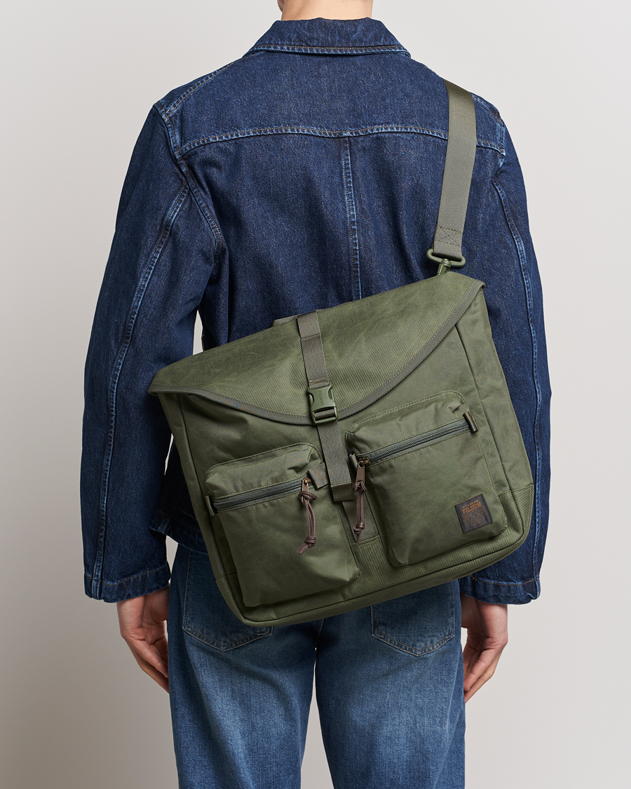 Herr | Active | Filson | Surveyor Messenger Bag Service Green