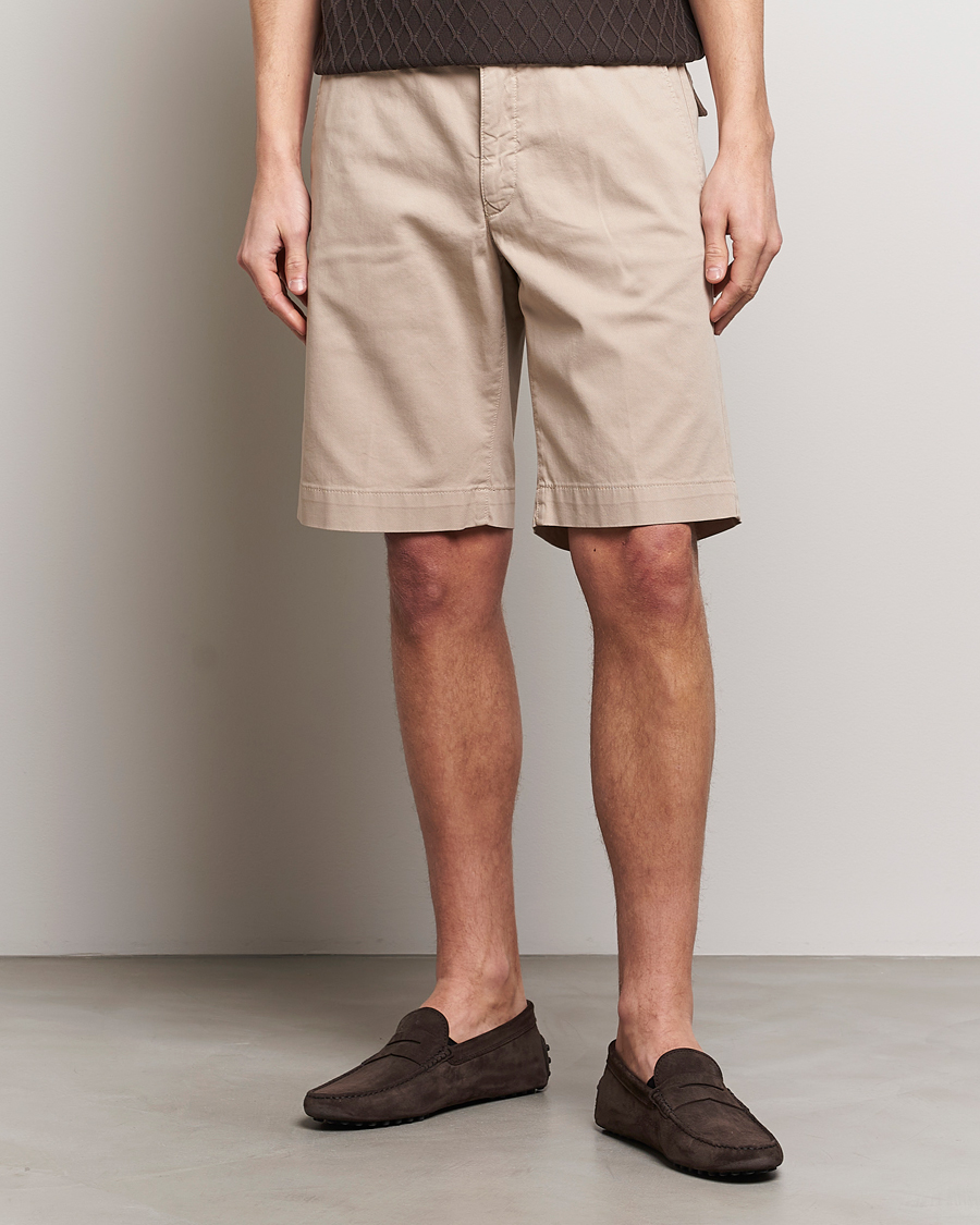 Men |  | Oscar Jacobson | Teodor Cotton Shorts Beige