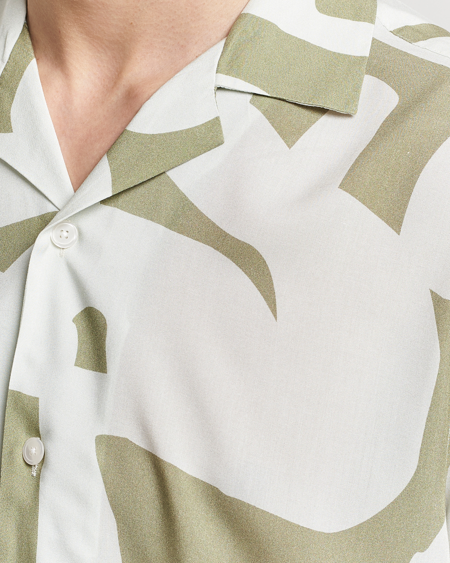 Herren | Hemden | OAS | Viscose Resort Short Sleeve Shirt Sage Puzzlotec