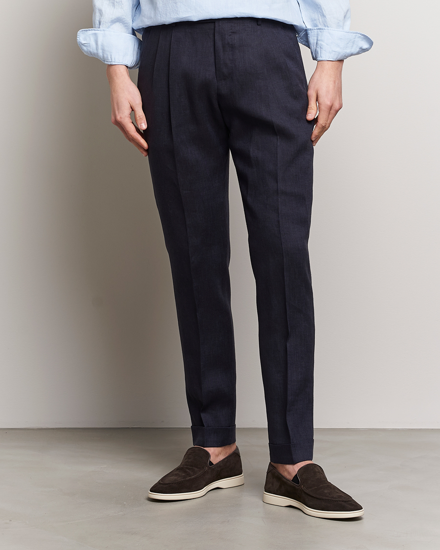 Herren | PT01 | PT01 | Slim Fit Pleated Linen Trousers Navy