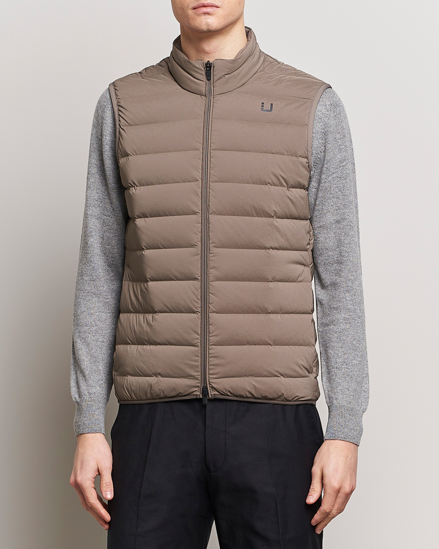 Herr |  | UBR | Sonic Vest Dark Sand