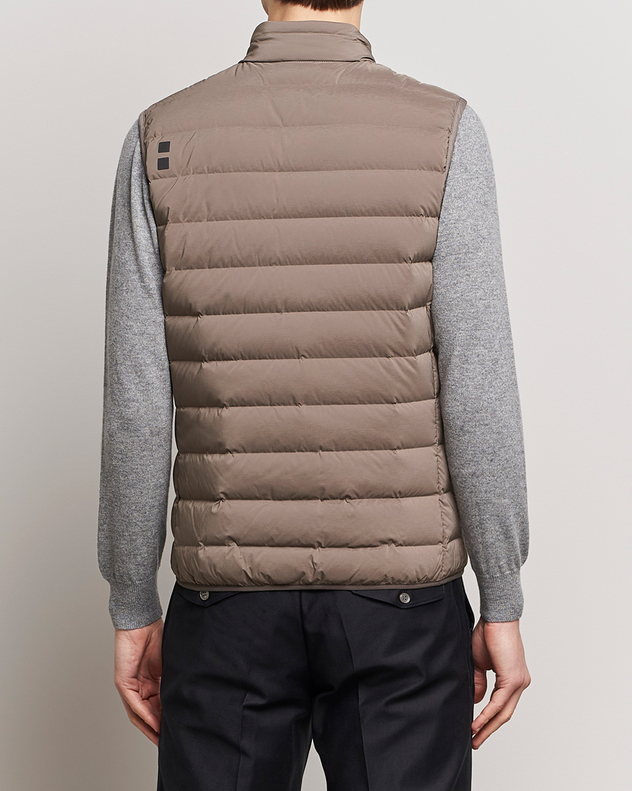 Herren | Westen | UBR | Sonic Vest Dark Sand