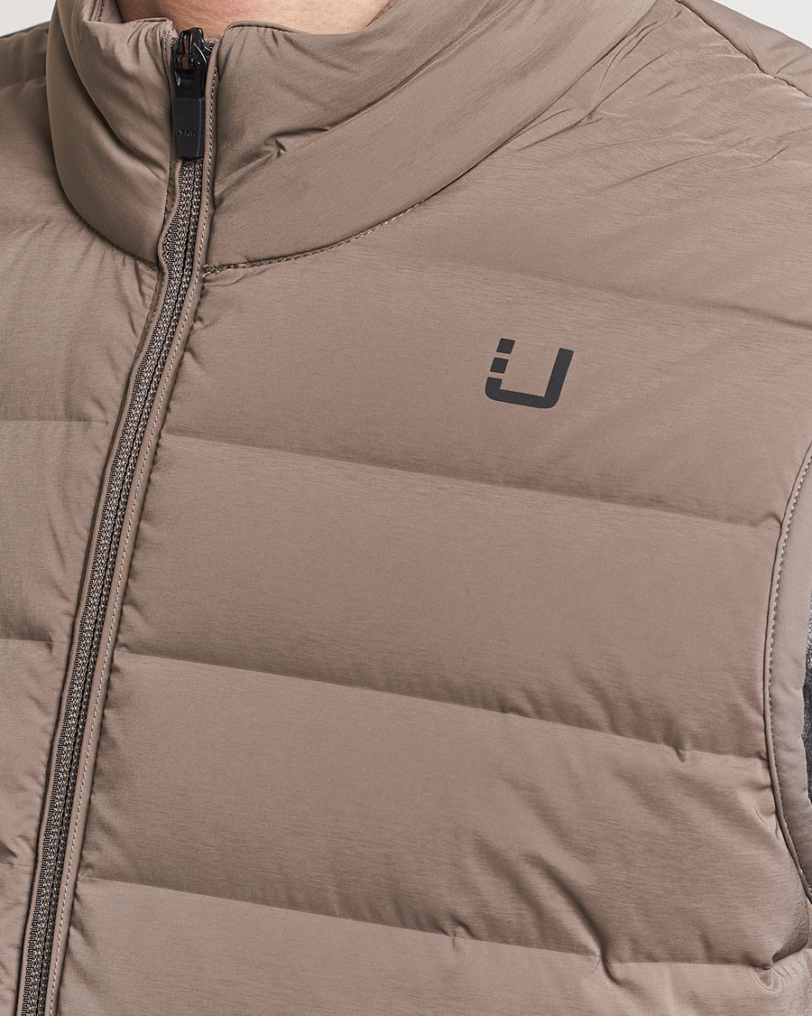 Herren | Westen | UBR | Sonic Vest Dark Sand