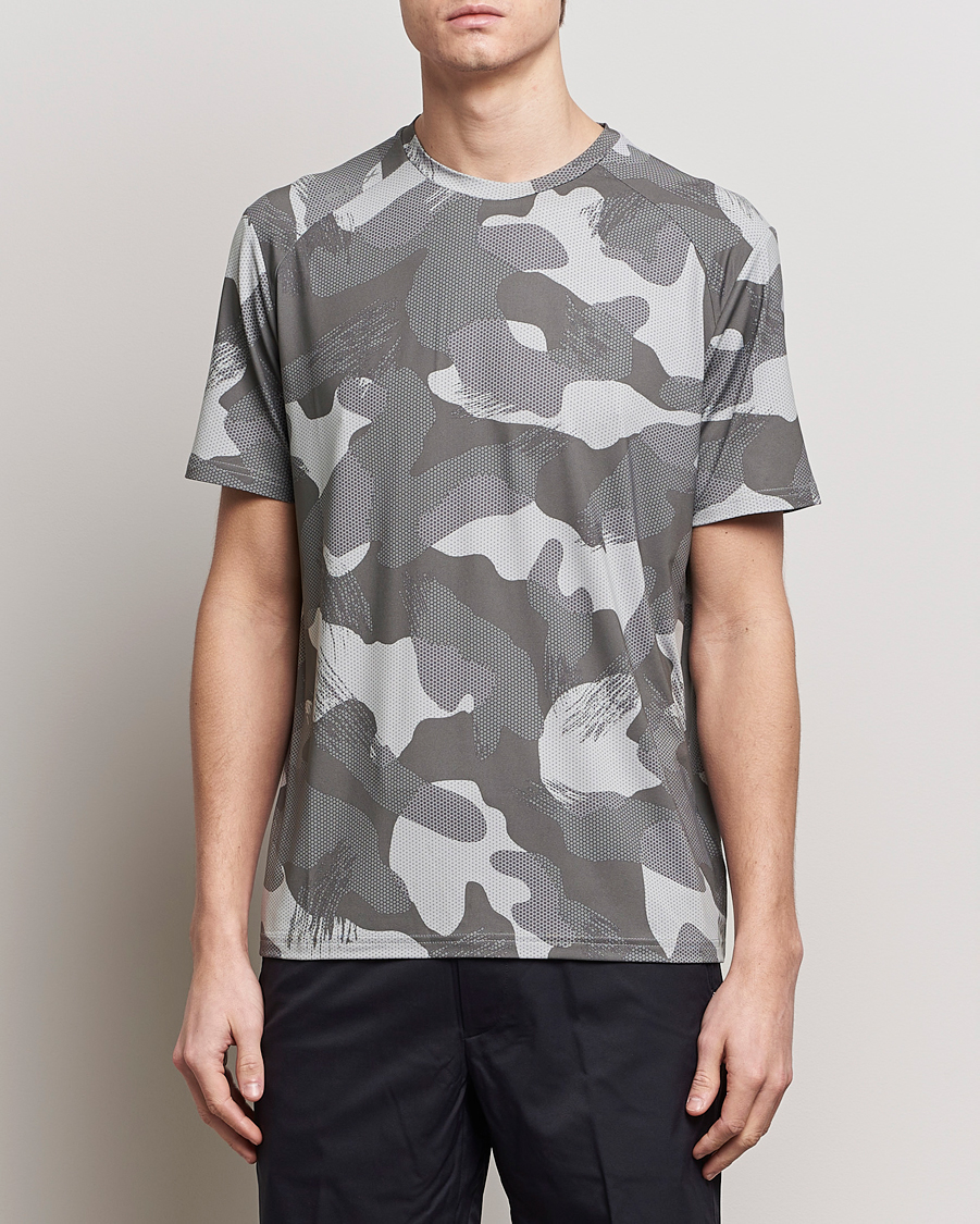 Herren | RLX Ralph Lauren | RLX Ralph Lauren | Peached Airflow Camo Crew Neck T-Shirt Grey