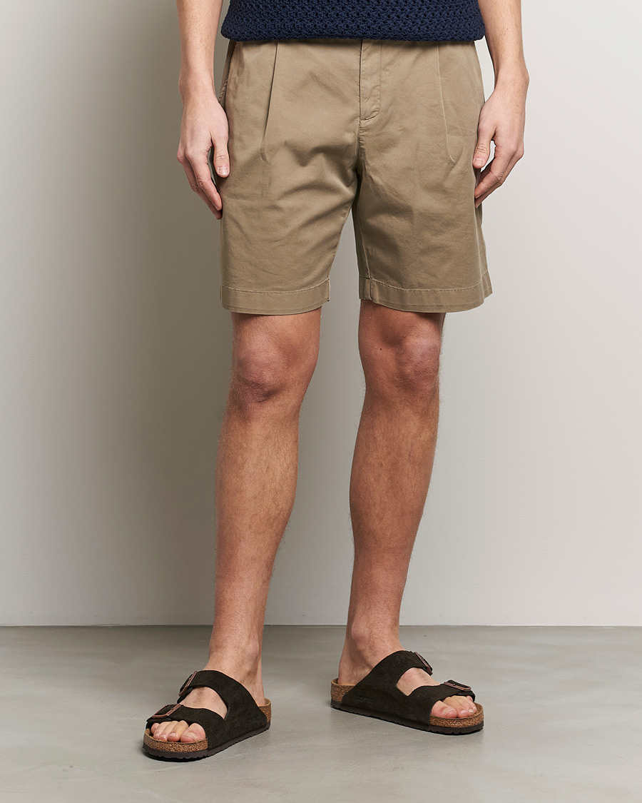 Herren |  | Sunspel | Pleated Stretch Cotton Twill Shorts Dark Stone