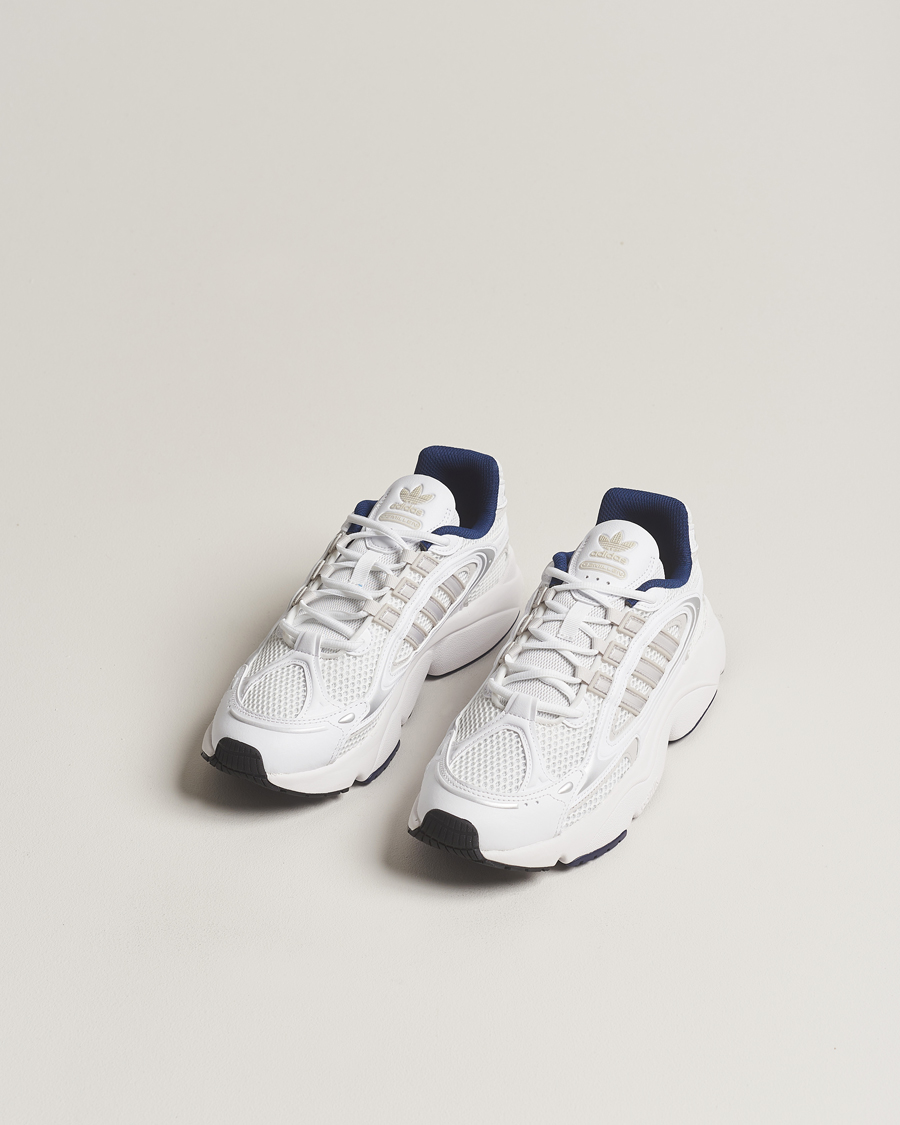 Herr |  | adidas Originals | Ozmillen Running Sneaker Won White
