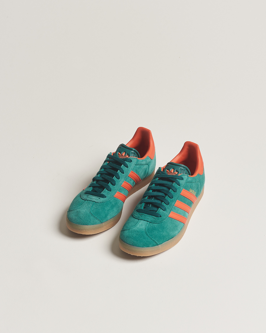 Herren | Schuhe | adidas Originals | Gazelle Sneaker Green/Red