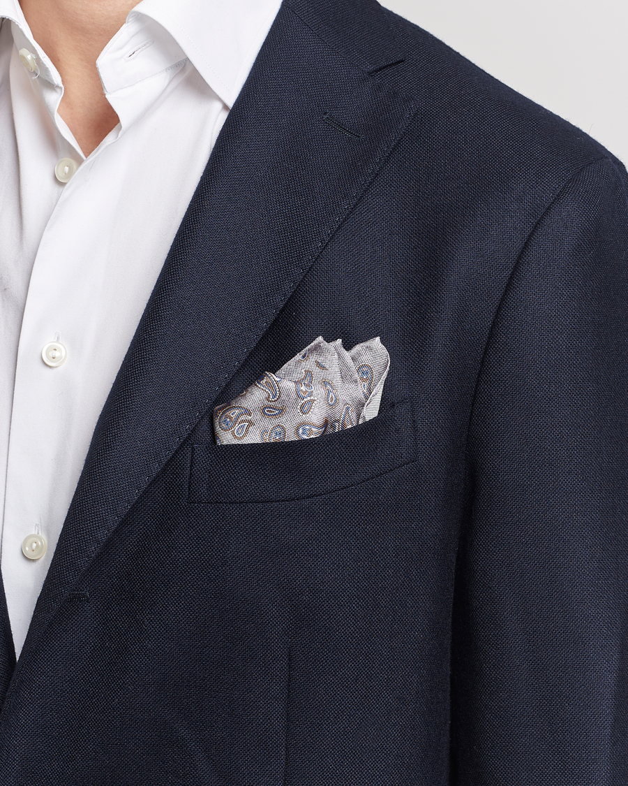 Herren | Einstecktücher | Amanda Christensen | Silk Oxford Printed Paisley Pocket Square Light Grey