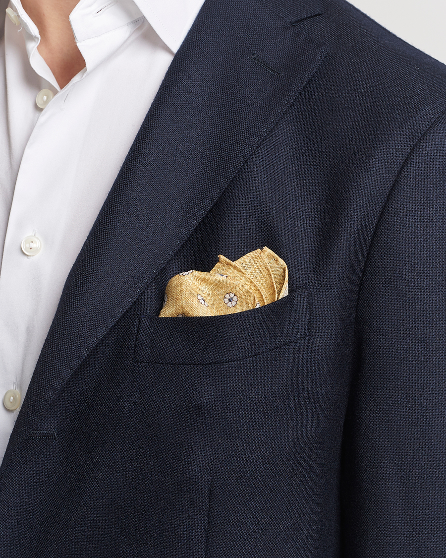 Men | Amanda Christensen | Amanda Christensen | Linen Printed Flower Pocket Square Yellow