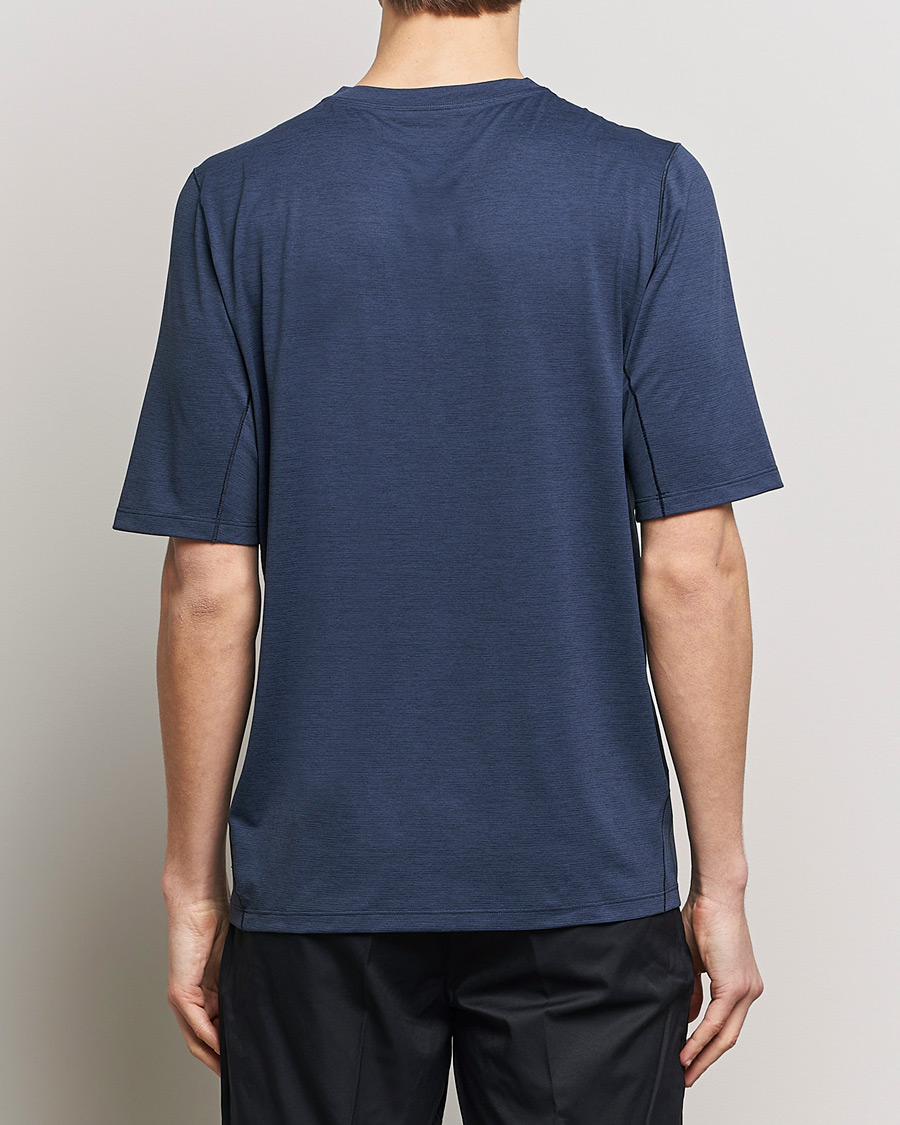 Herren | T-Shirts | Arc'teryx | Cormac Crew Neck T-Shirt Black Sapphire Heather
