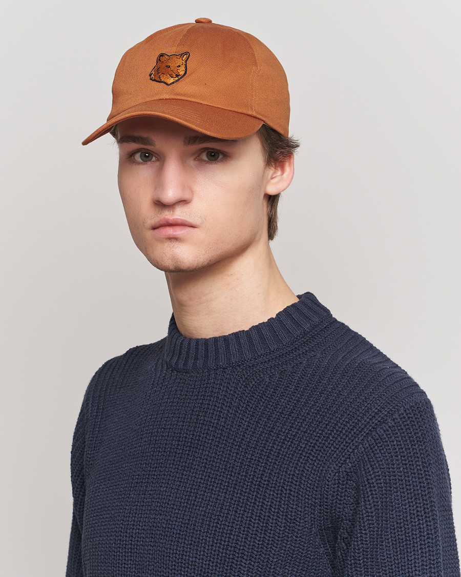 Men | Maison Kitsuné | Maison Kitsuné | Tonal Fox Cap Tobacco